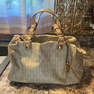 Michael kors speedy bag